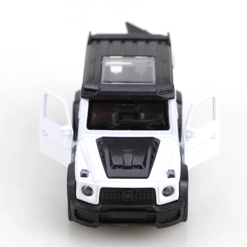 1/43 scale die-cast metal new Little G pullback off-road vehicle, three-door alloy model, boy's toy, decoration.