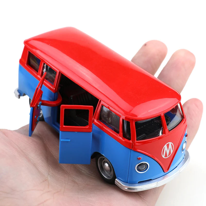 (Bagged) 1:38 Classic Alloy T1 Bus, Retro and Exquisite, a Stylish Children's Toy.
