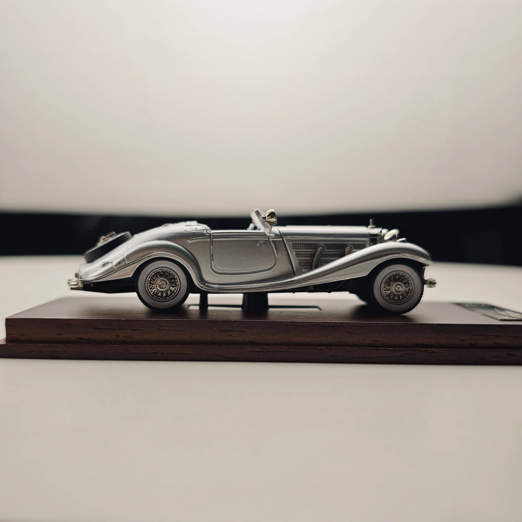 1:64 Alloy Diecast Classic Vintage Car Model | High-Detail Collectible Vehicle | Best Gift for Car Enthusiasts & Collectors