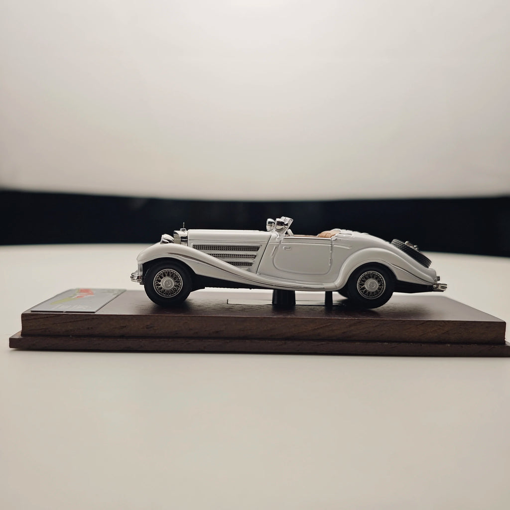 1:64 Alloy Diecast Classic Vintage Car Model | High-Detail Collectible Vehicle | Best Gift for Car Enthusiasts & Collectors
