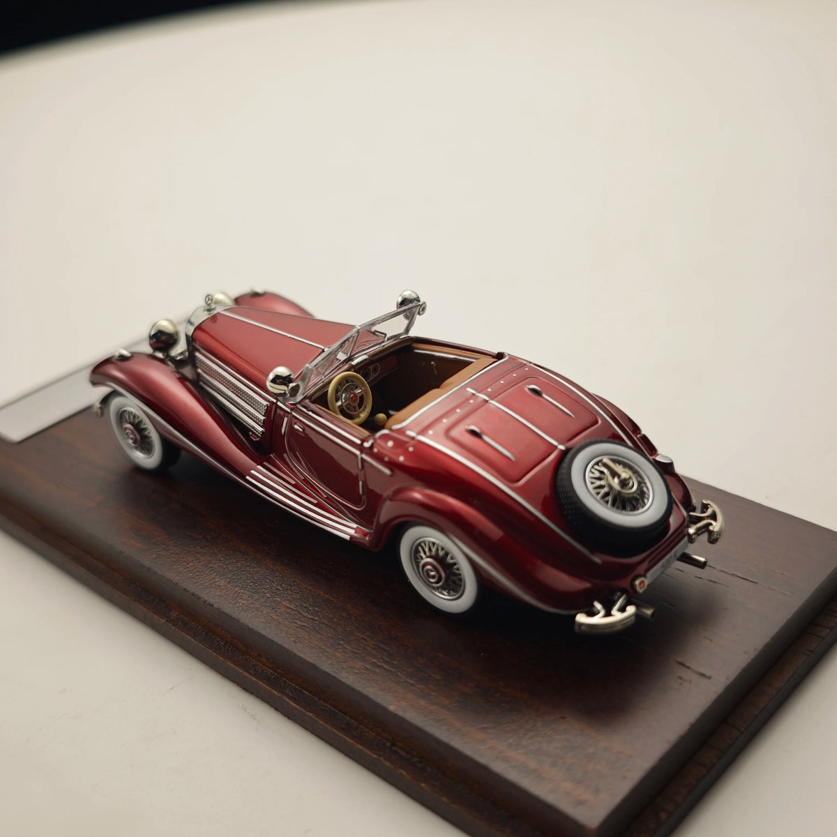 1:64 Alloy Diecast Classic Vintage Car Model | High-Detail Collectible Vehicle | Best Gift for Car Enthusiasts & Collectors