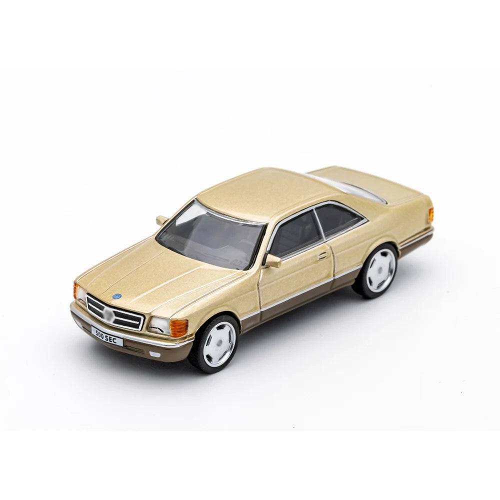 DCT 1/64 500SEC Retro German Coupe Diecast Alloy Vehicle Model with Transparent Display Box Hobby Collectible Toy Gifts