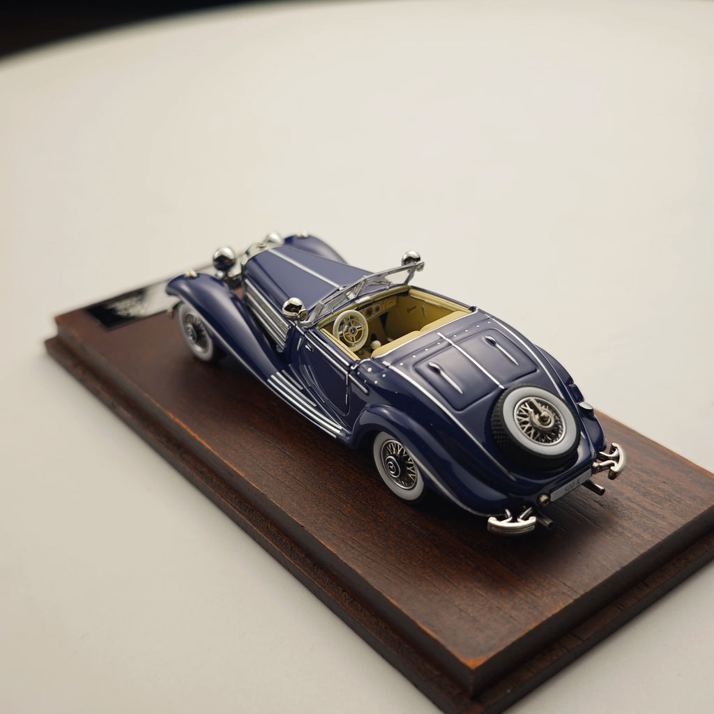 1:64 Alloy Diecast Classic Vintage Car Model | High-Detail Collectible Vehicle | Best Gift for Car Enthusiasts & Collectors