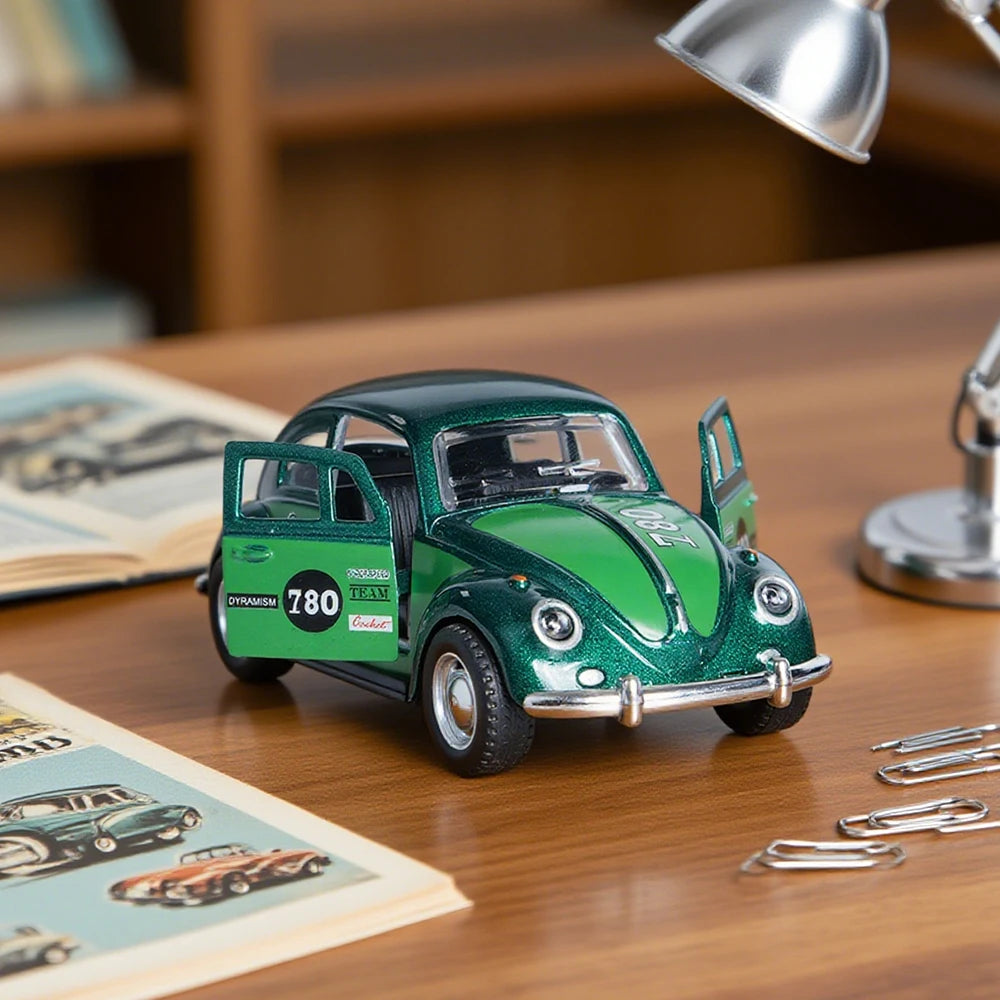 1:36 Retro Green Cute Beetle Alloy Model Car, Pull-Back Mechanism, Doors Can Be Opened, Children's Gift/Boy's Toy/Model Car Decoration/Christmas Gift
