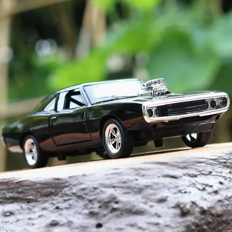 1:32 Simulation 1970 Dodge Charger Alloy Sports Car Model Pull Back Luxury Car Toy Gift Ornaments