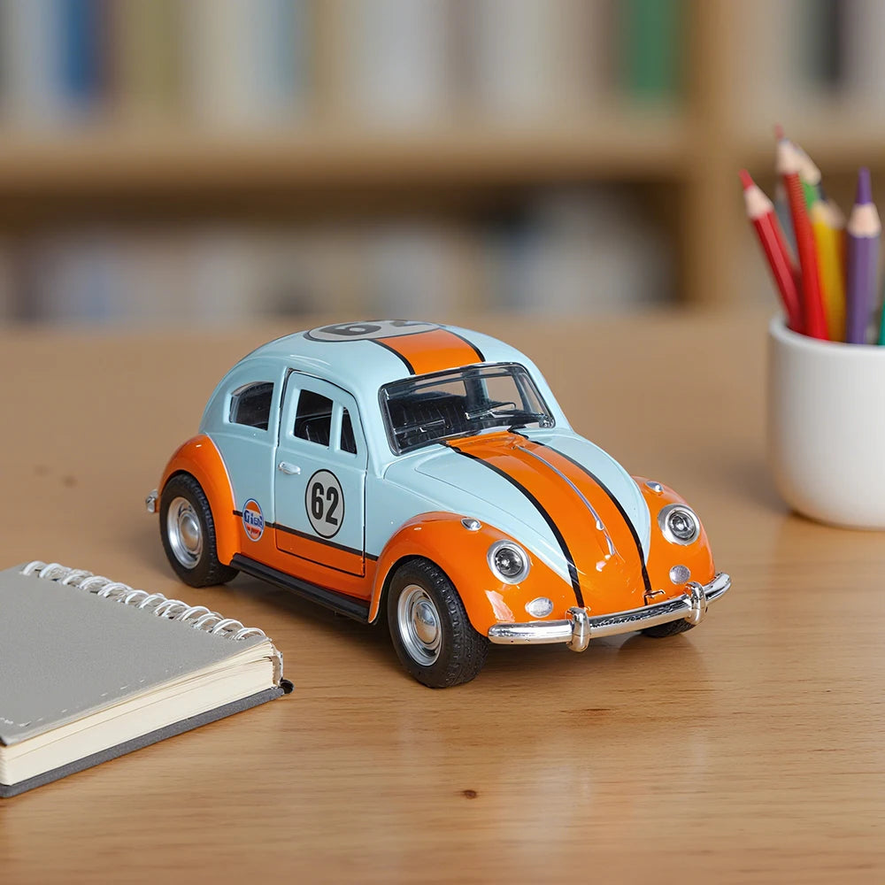 1:36 New Retro Beetle Alloy Die-Cast Classic Model Toy Car, Pull-Back, Openable Doors, Collectible Ornament, Boys' Toy, Christmas Gift, Model Car Ornament